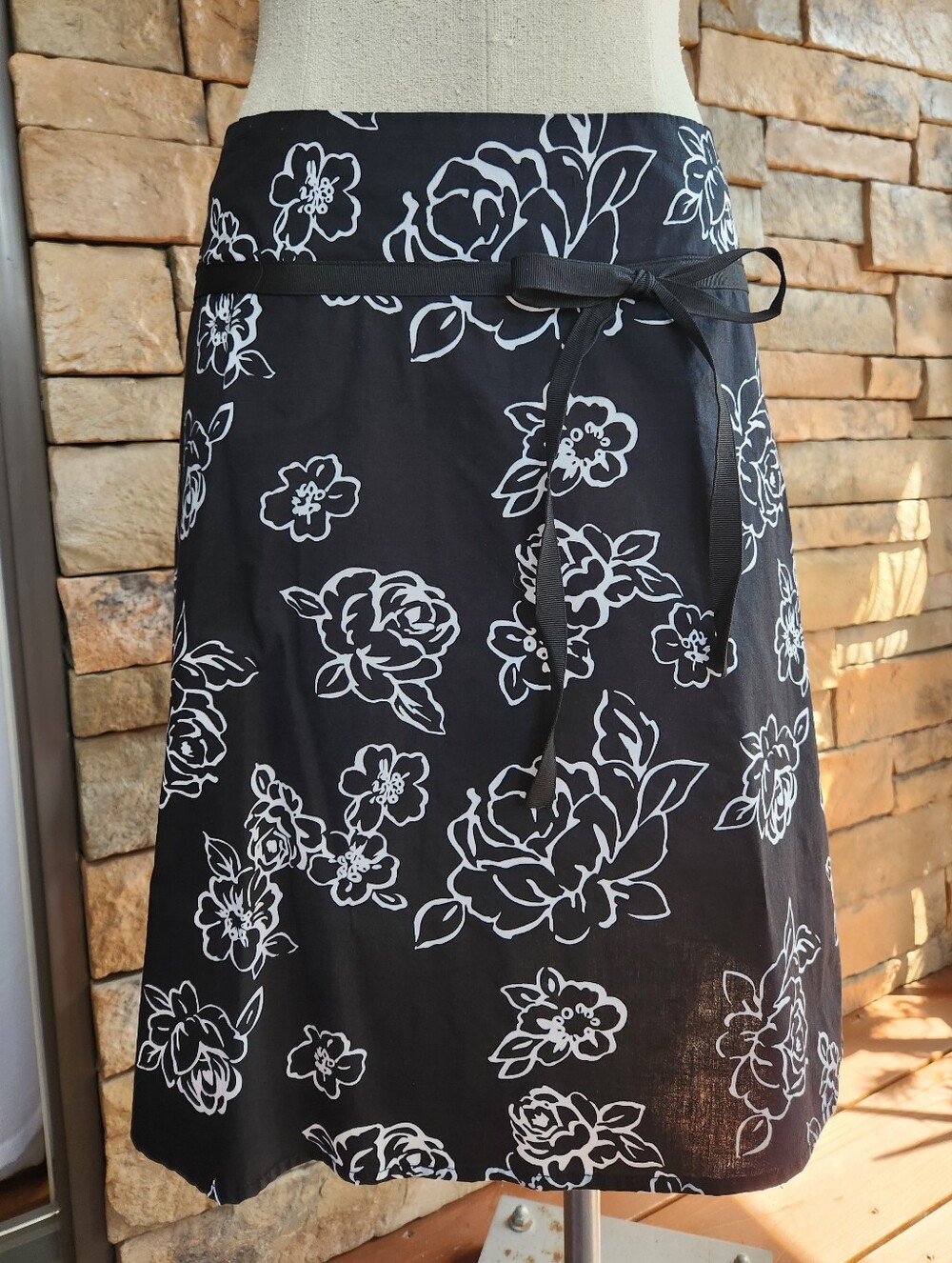 Weather Vane Black & White Floral Skirt (Medium)